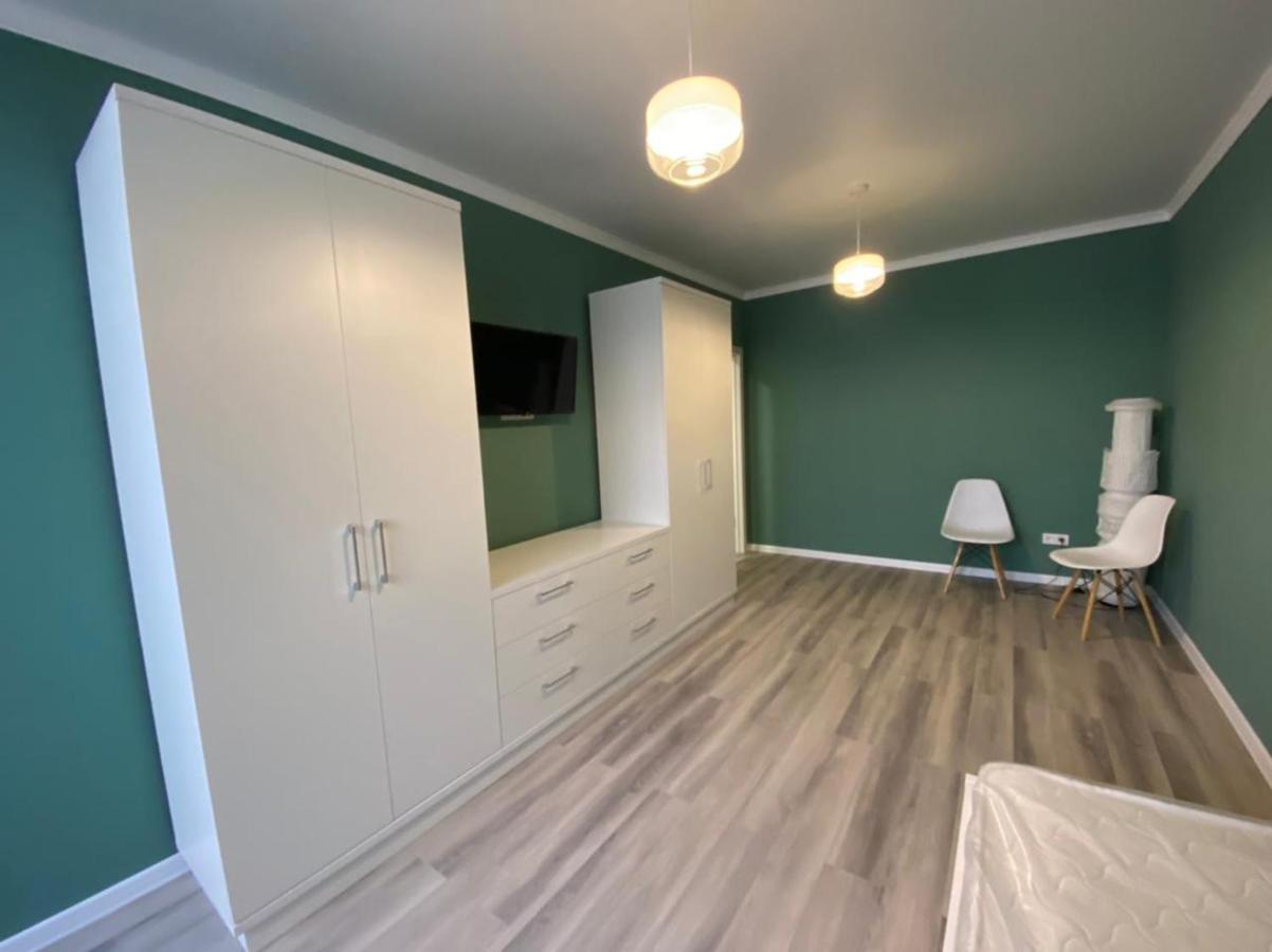Vip Apartment Mountain View Almaty Esterno foto